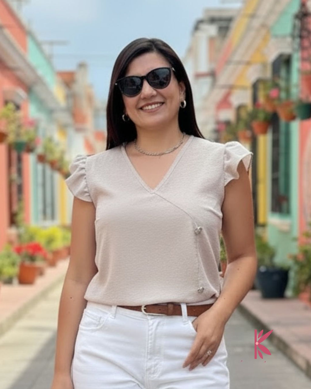 Blusa manga corta sisa con brillantes Emily