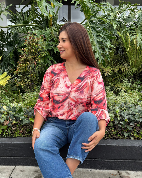 Blusa cuello V manga corta seda Carla